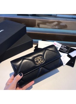 CHANEL 19 LONG WALLET